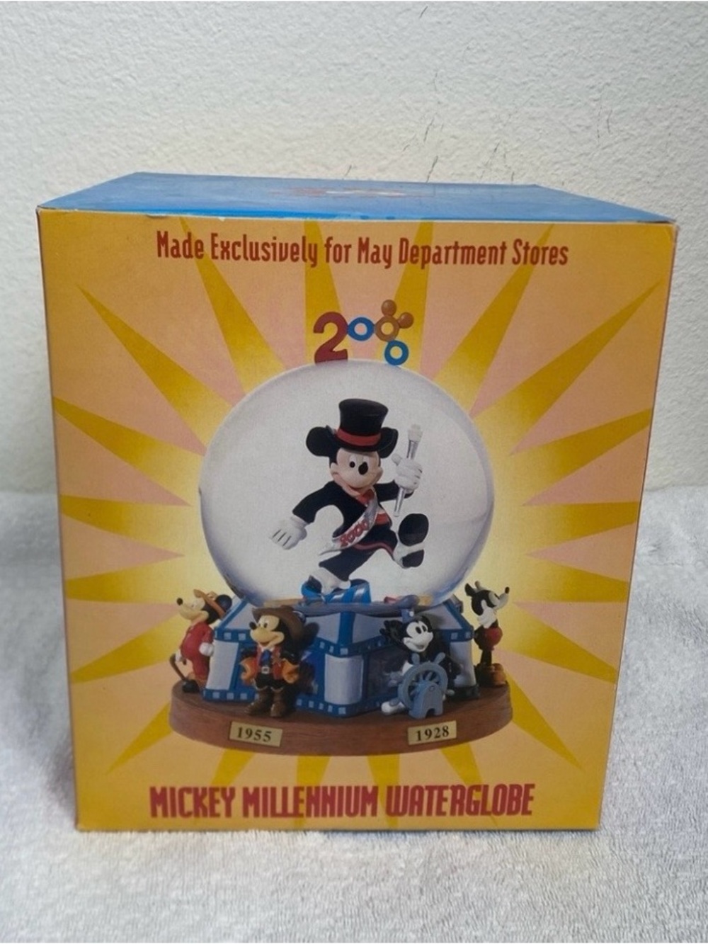 Disney World Store 2000 Mickey Mouse Millennium Musical Snow Water Globe Retro